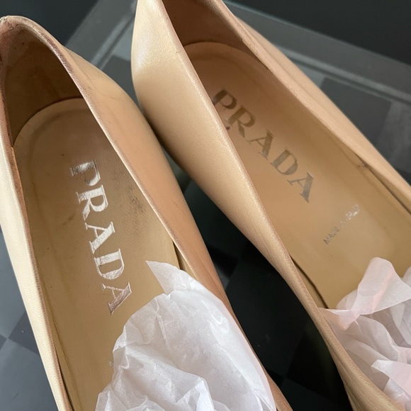 Prada Leather Pointed Slight Square Toe Pumps w/ Kitten Heel Size 37.5 (7.5 US) - Picture 7 of 11